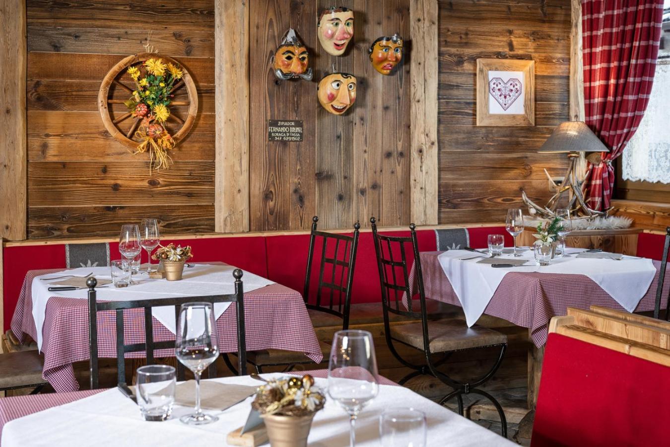 Garni Ladin Hotel Виго ди Фаса Екстериор снимка