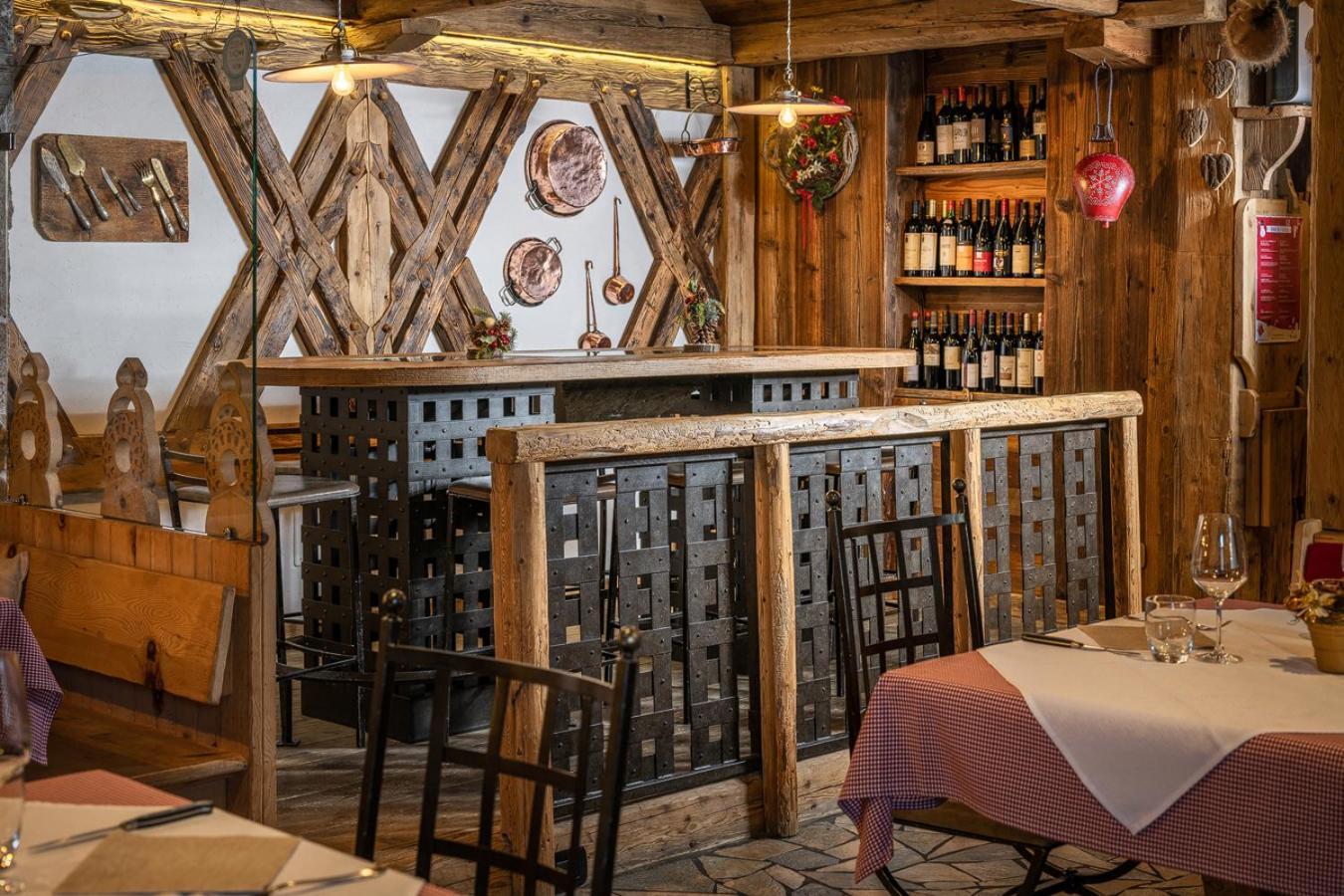Garni Ladin Hotel Виго ди Фаса Екстериор снимка