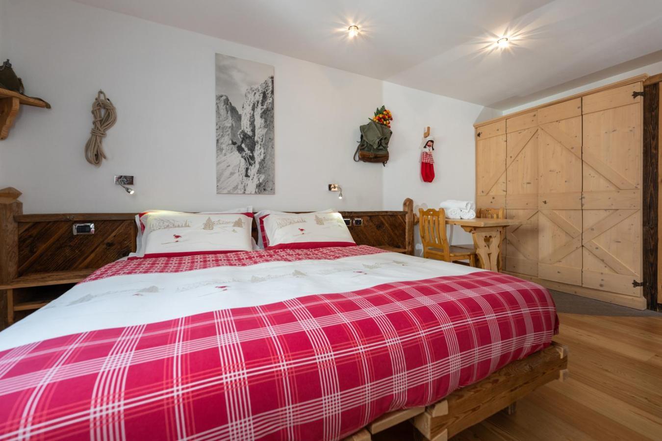 Garni Ladin Hotel Виго ди Фаса Екстериор снимка