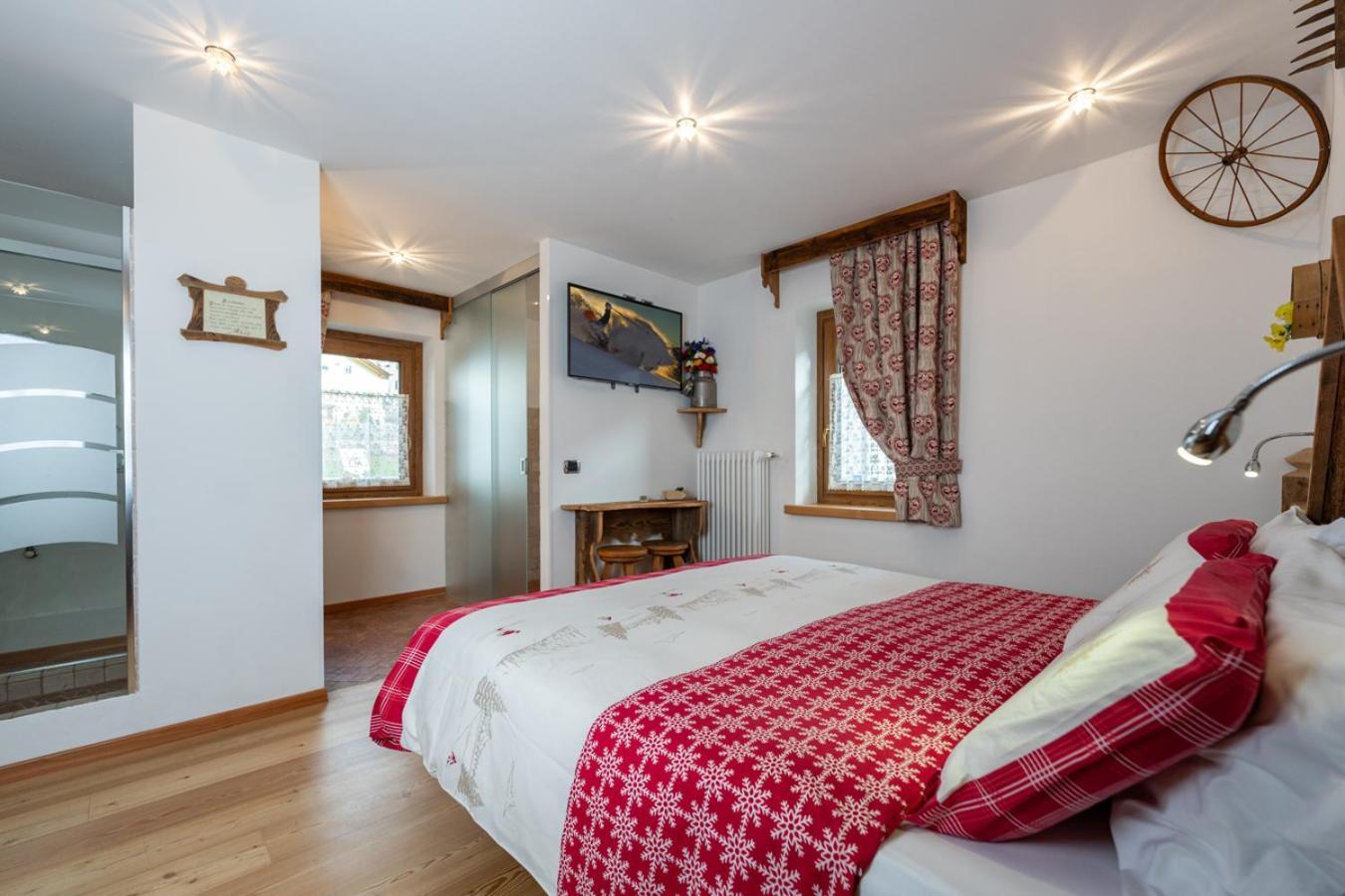 Garni Ladin Hotel Виго ди Фаса Екстериор снимка