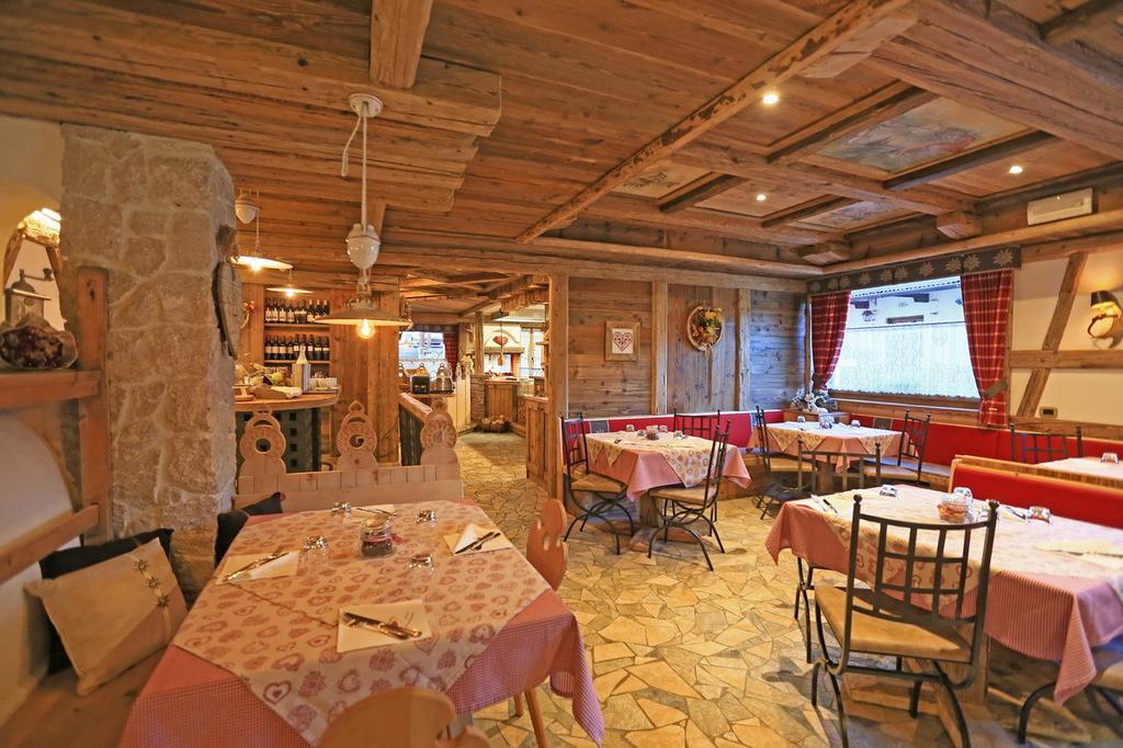 Garni Ladin Hotel Виго ди Фаса Екстериор снимка